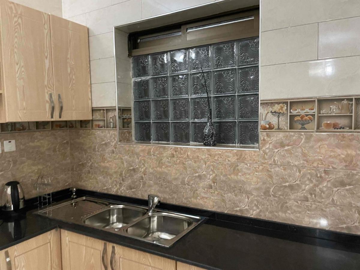 Jaffa Suites คัมพาลา ภายนอก รูปภาพ